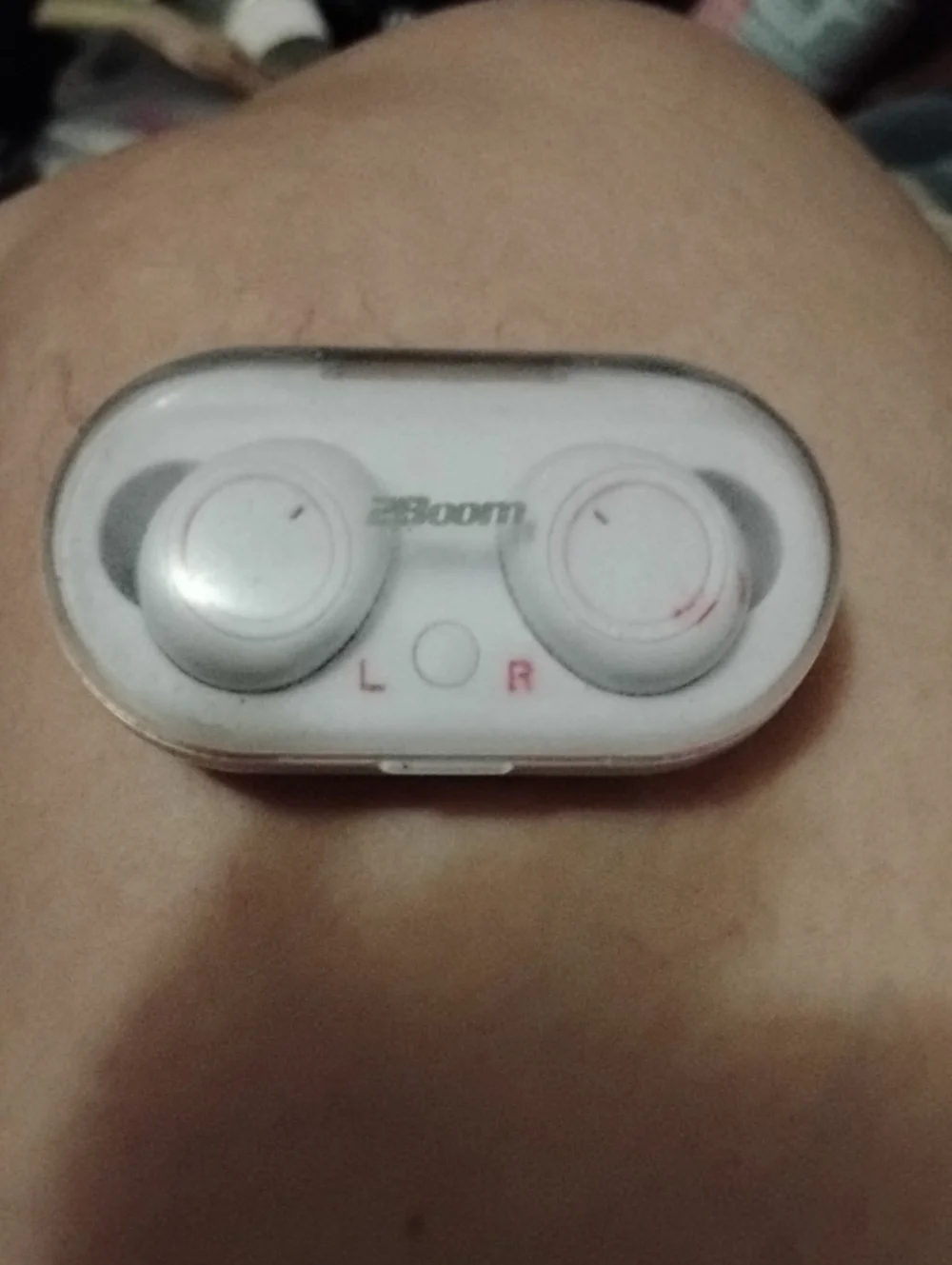 2Zoom True Wireless Earbuds in White